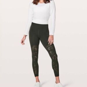 Lululemon Reveal Tight Leggings Lattice Paisley 28" green Size 6